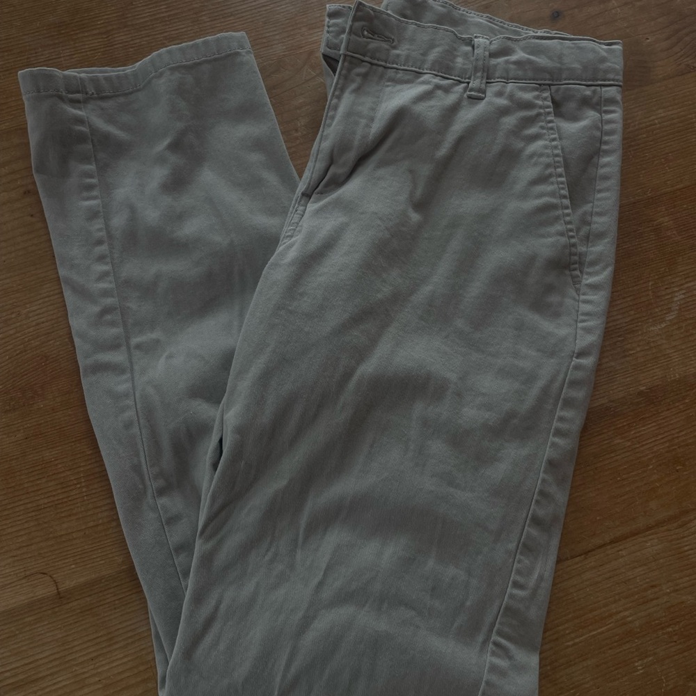 IZOD Men's Khaki Pants